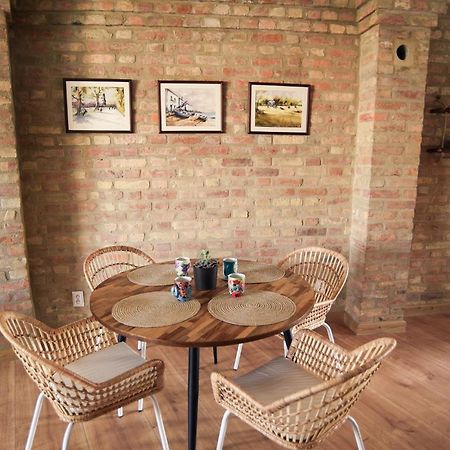 Art Gallery Apartment Nové Zámky المظهر الخارجي الصورة